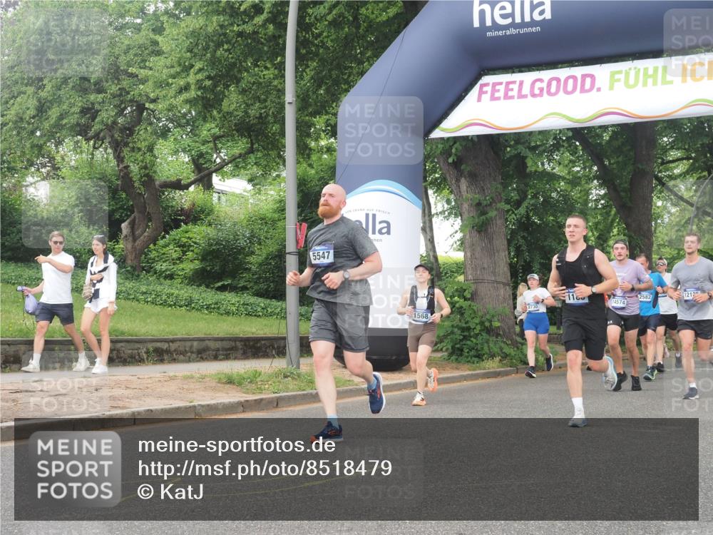 29.06.2025 - hella hamburg halbmarathon KatJ http://msf.ph/oto/8518479 29.06.2025 10:48:39 Zwischen KM18-KM19 1135, 1138, 1188, 1568, 5547, 6414, 8364 meine-sportfotos.de