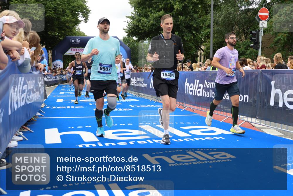 29.06.2025 - hella hamburg halbmarathon Strokosch-Dieckow http://msf.ph/oto/8518513 29.06.2025 10:56:12 Ziel 1193, 4594, 4813, 5465, 5492, 5570, 7547, 8330, 8639, 9903, 9907, 10789, 12348, 12545, 14363, 15484, 16113, 16375, 16634, 17468, 17640, 17642, 18117, 18495, 18652, 18741, 19152 meine-sportfotos.de
