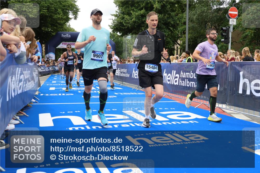 29.06.2025 - hella hamburg halbmarathon Strokosch-Dieckow http://msf.ph/oto/8518522 29.06.2025 10:56:12 Ziel 1193, 4594, 4813, 5465, 5492, 5570, 7547, 8330, 8639, 9903, 9907, 10789, 12348, 12545, 14363, 15484, 16113, 16375, 16634, 17468, 17640, 17642, 18117, 18495, 18652, 18741, 19152 meine-sportfotos.de