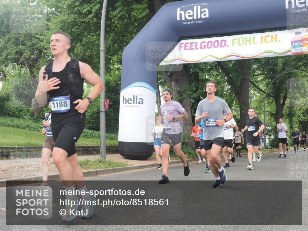 29.06.2025 - hella hamburg halbmarathon KatJ http://msf.ph/oto/8518561 29.06.2025 10:48:41 Zwischen KM18-KM19 1135, 1138, 1188, 1568, 2582, 5547 meine-sportfotos.de