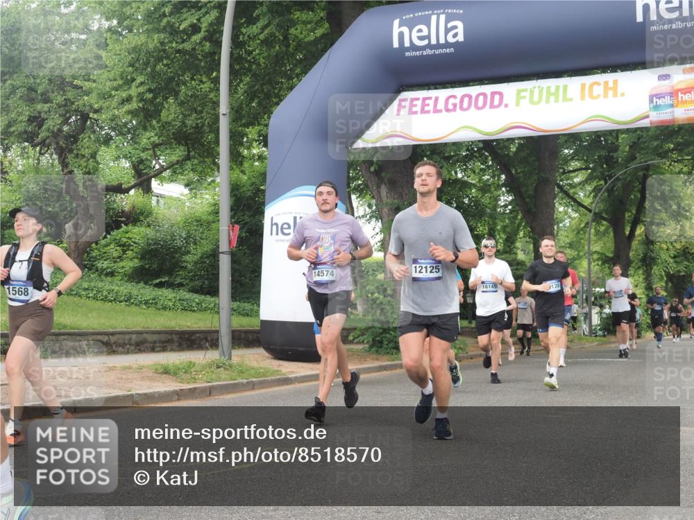 29.06.2025 - hella hamburg halbmarathon KatJ http://msf.ph/oto/8518570 29.06.2025 10:48:41 Zwischen KM18-KM19 1135, 1138, 1188, 1568, 2582, 5547 meine-sportfotos.de