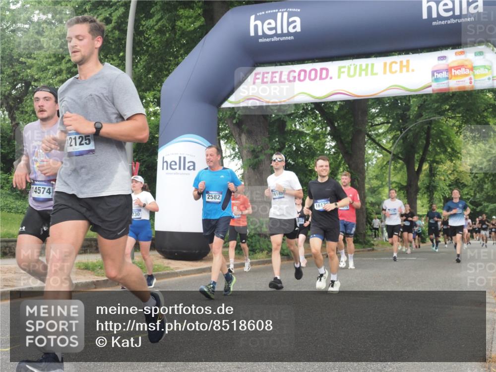 29.06.2025 - hella hamburg halbmarathon KatJ http://msf.ph/oto/8518608 29.06.2025 10:48:42 Zwischen KM18-KM19 1138, 1188, 1568, 2582, 5299, 5547, 8730 meine-sportfotos.de