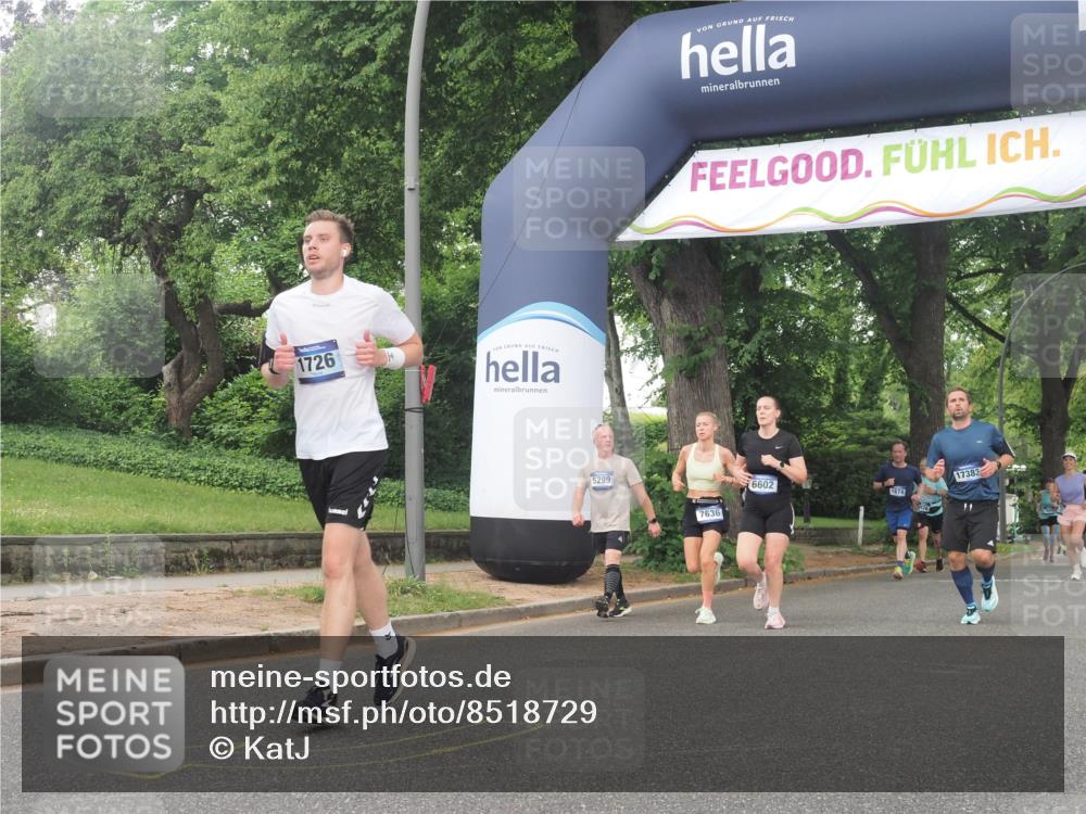 29.06.2025 - hella hamburg halbmarathon KatJ http://msf.ph/oto/8518729 29.06.2025 10:48:47 Zwischen KM18-KM19 1726, 1823, 2582, 5299, 5305, 6602, 7636, 7658, 8730 meine-sportfotos.de