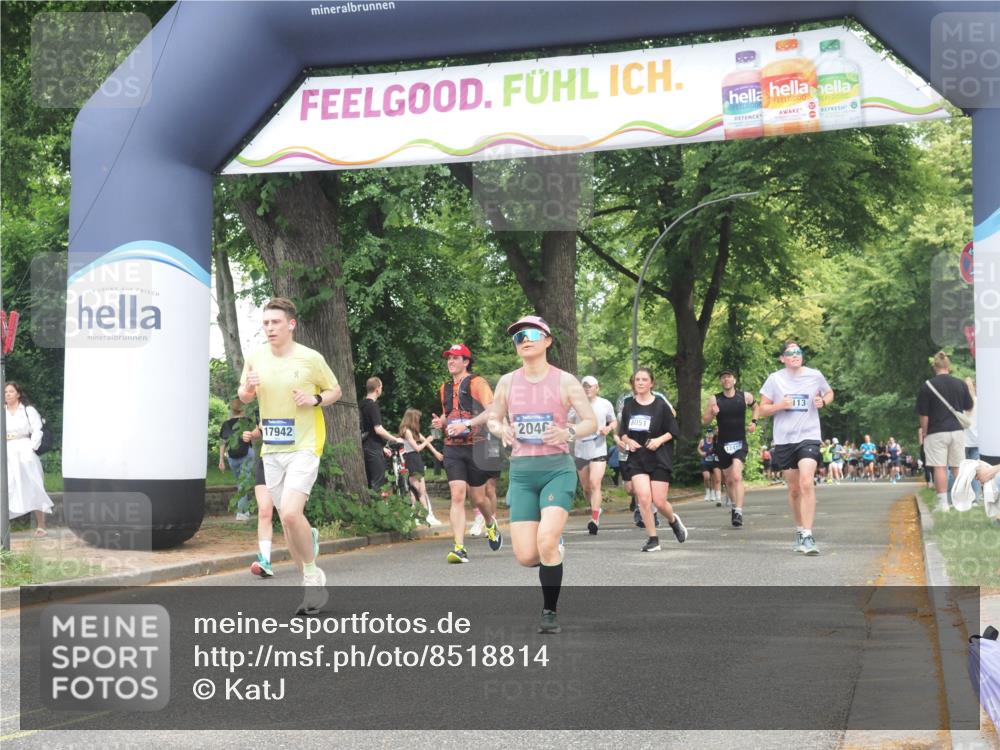 29.06.2025 - hella hamburg halbmarathon KatJ http://msf.ph/oto/8518814 29.06.2025 10:58:35 Zwischen KM18-KM19 1524, 2046, 3650, 5069, 7873, 8051 meine-sportfotos.de