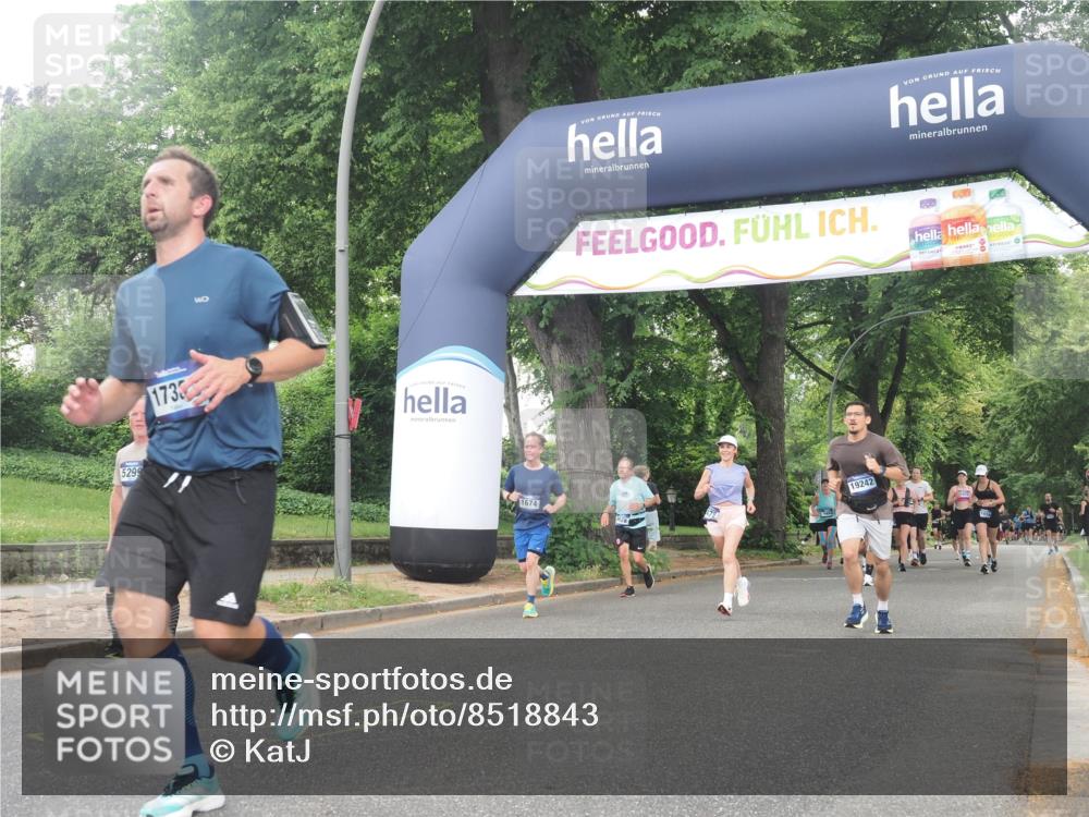 29.06.2025 - hella hamburg halbmarathon KatJ http://msf.ph/oto/8518843 29.06.2025 10:48:50 Zwischen KM18-KM19 1726, 1823, 5299, 5305, 6602, 7636, 7658, 8045, 8730 meine-sportfotos.de