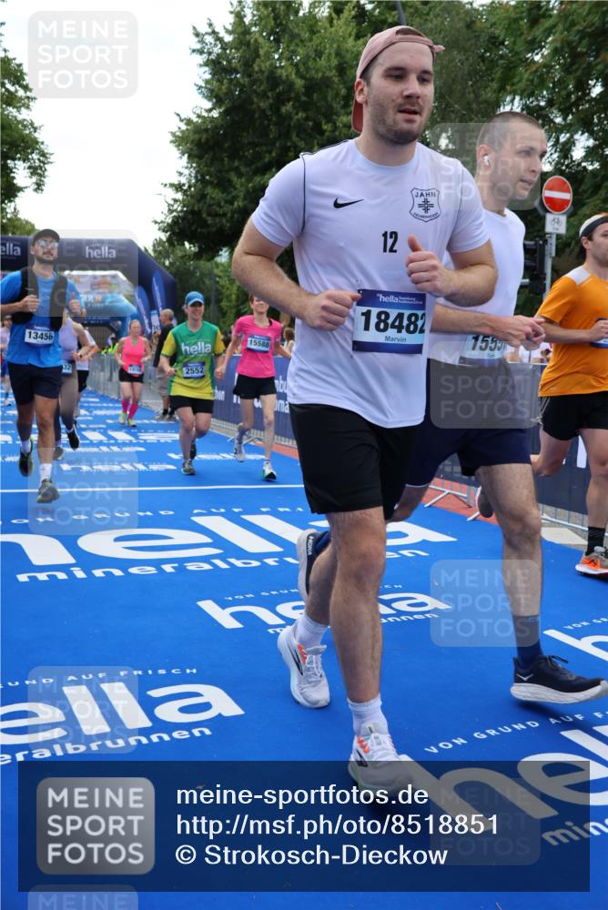 29.06.2025 - hella hamburg halbmarathon Strokosch-Dieckow http://msf.ph/oto/8518851 29.06.2025 11:46:03 Ziel 1230, 2113, 2552, 2974, 2976, 3216, 3242, 3808, 6124, 6161, 6200, 7108, 7585, 8615, 8674, 8811, 10001, 11244, 13442, 13456, 13773, 14130, 15551, 15588, 15732, 15762, 15833, 16632, 16837, 16953, 18482, 19168 meine-sportfotos.de