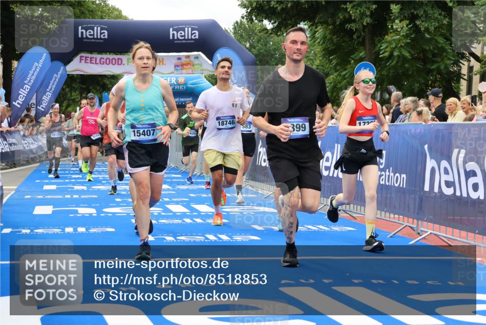 29.06.2025 - hella hamburg halbmarathon Strokosch-Dieckow http://msf.ph/oto/8518853 29.06.2025 10:56:29 Ziel 1583, 2083, 3048, 3413, 5721, 5744, 6399, 7037, 7742, 8311, 8542, 8652, 8863, 9562, 9622, 10093, 10665, 12509, 13863, 15145, 15407, 15818, 16257, 16261, 17268, 17734, 18746, 18835, 19120 meine-sportfotos.de