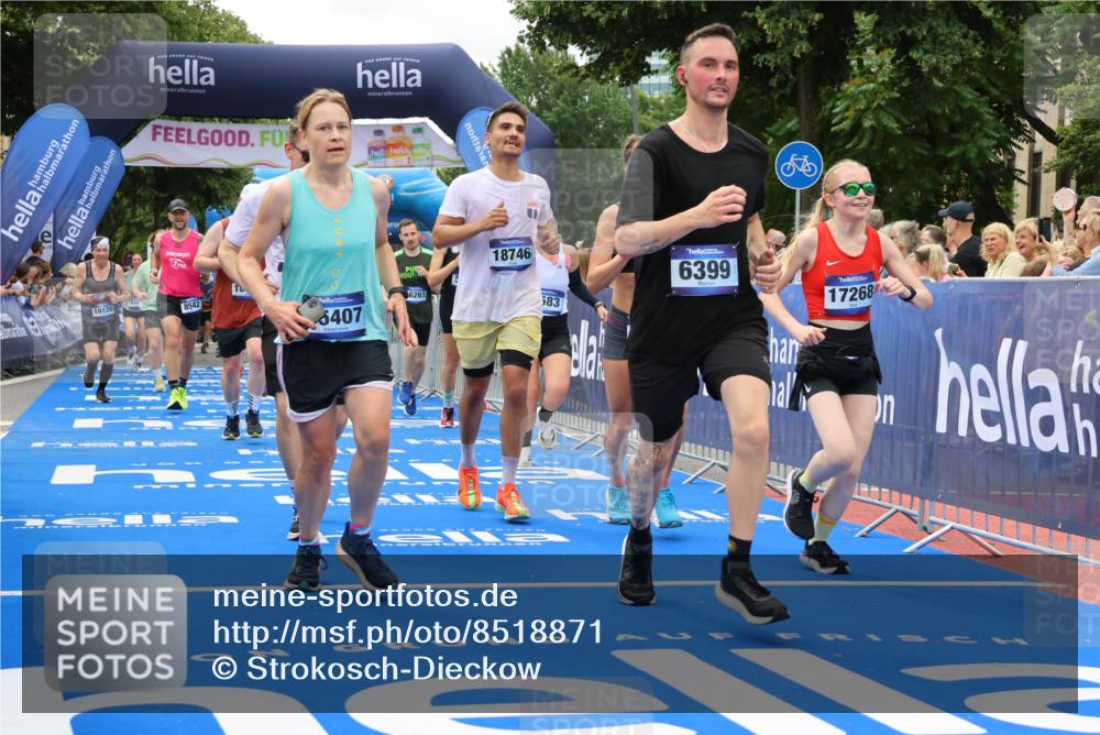 29.06.2025 - hella hamburg halbmarathon Strokosch-Dieckow http://msf.ph/oto/8518871 29.06.2025 10:56:29 Ziel 1583, 2083, 3048, 3413, 5721, 5744, 6399, 7037, 7742, 8311, 8542, 8652, 8863, 9562, 9622, 10093, 10665, 12509, 13863, 15145, 15407, 15818, 16257, 16261, 17268, 17734, 18746, 18835, 19120 meine-sportfotos.de