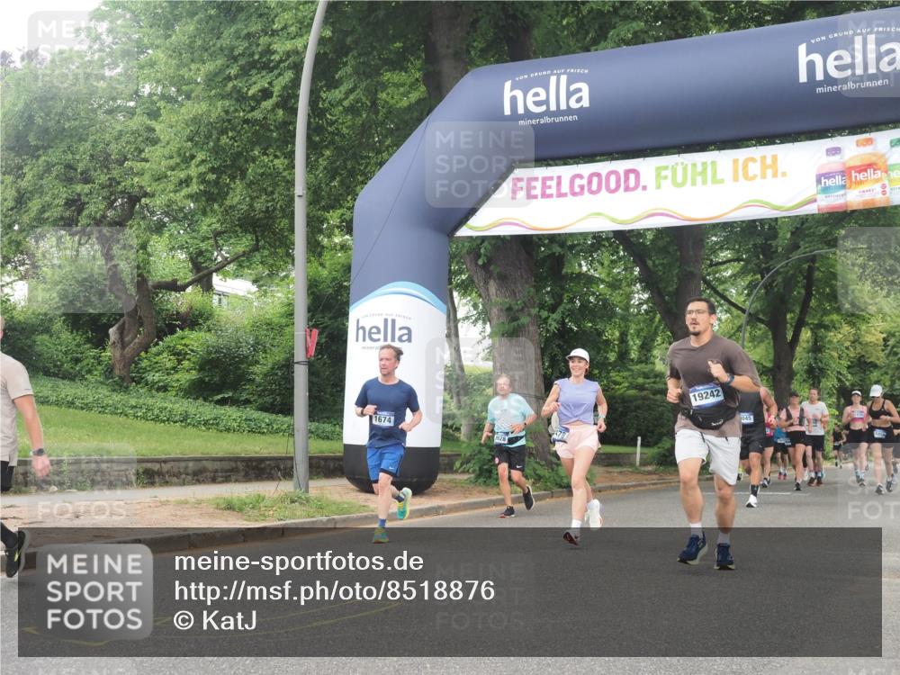 29.06.2025 - hella hamburg halbmarathon KatJ http://msf.ph/oto/8518876 29.06.2025 10:48:50 Zwischen KM18-KM19 1726, 1823, 5299, 5305, 6602, 7636, 7658, 8045, 8730 meine-sportfotos.de