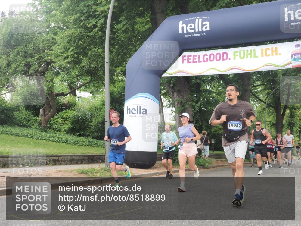 29.06.2025 - hella hamburg halbmarathon KatJ http://msf.ph/oto/8518899 29.06.2025 10:48:51 Zwischen KM18-KM19 1674, 1726, 1823, 5305, 6602, 7636, 7658, 8045, 8478 meine-sportfotos.de