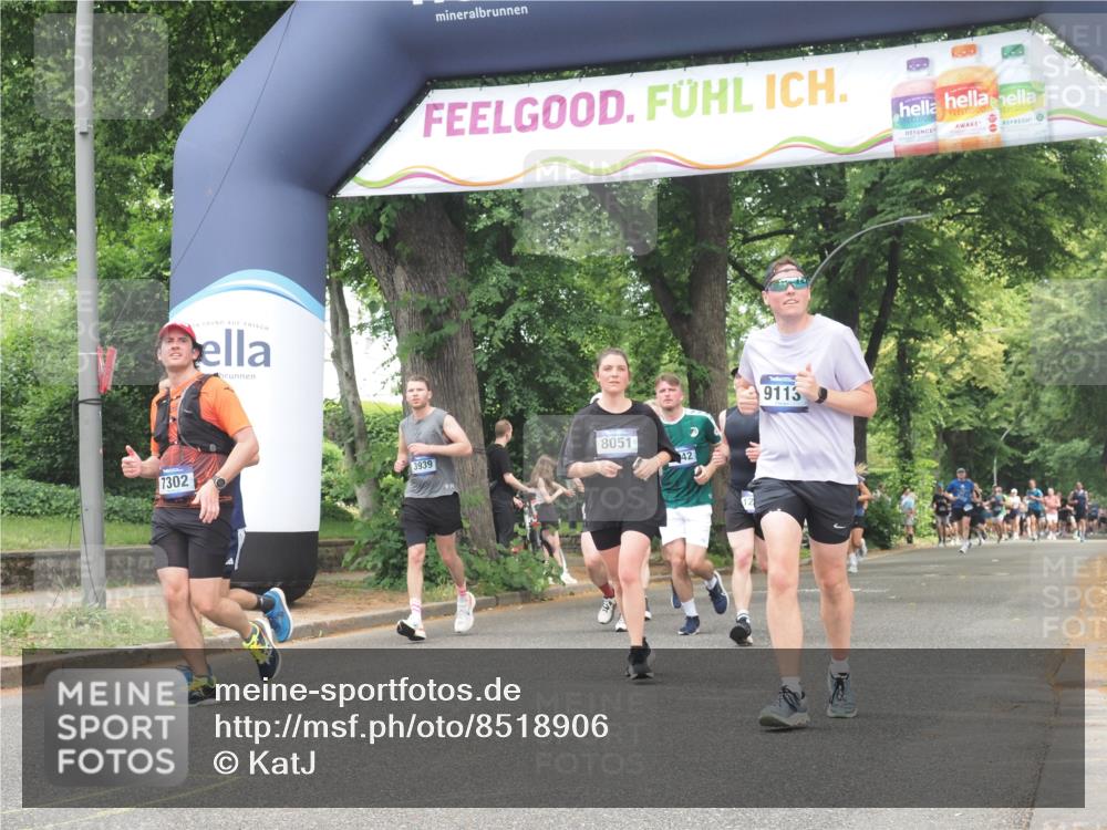 29.06.2025 - hella hamburg halbmarathon KatJ http://msf.ph/oto/8518906 29.06.2025 10:58:37 Zwischen KM18-KM19 2046, 7302, 7873, 8051 meine-sportfotos.de
