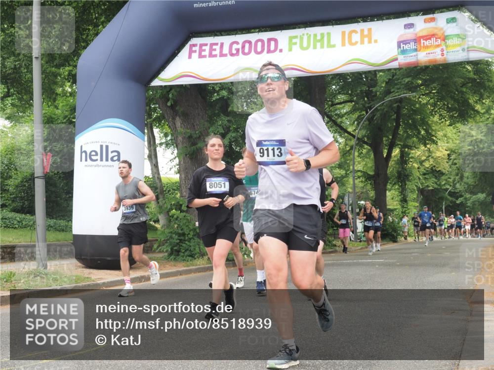 29.06.2025 - hella hamburg halbmarathon KatJ http://msf.ph/oto/8518939 29.06.2025 10:58:38 Zwischen KM18-KM19 2046, 6742, 7302, 7873, 8051 meine-sportfotos.de