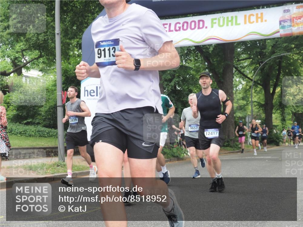 29.06.2025 - hella hamburg halbmarathon KatJ http://msf.ph/oto/8518952 29.06.2025 10:58:39 Zwischen KM18-KM19 2046, 3939, 6742, 7302, 7873, 8051 meine-sportfotos.de