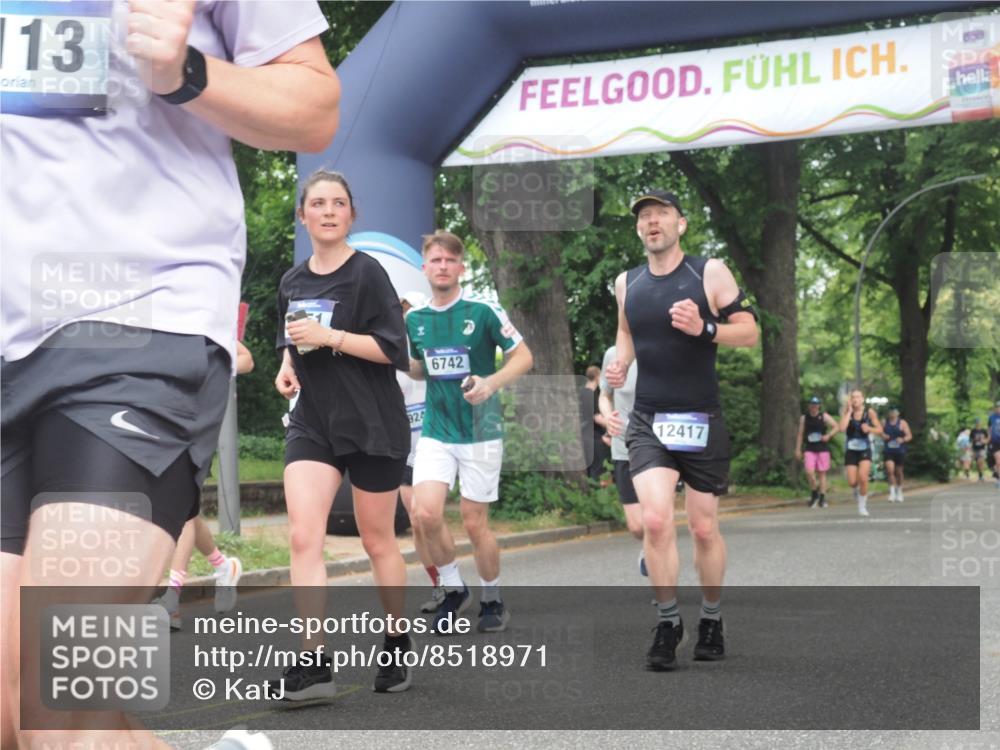 29.06.2025 - hella hamburg halbmarathon KatJ http://msf.ph/oto/8518971 29.06.2025 10:58:39 Zwischen KM18-KM19 2046, 3939, 6742, 7302, 7873, 8051 meine-sportfotos.de
