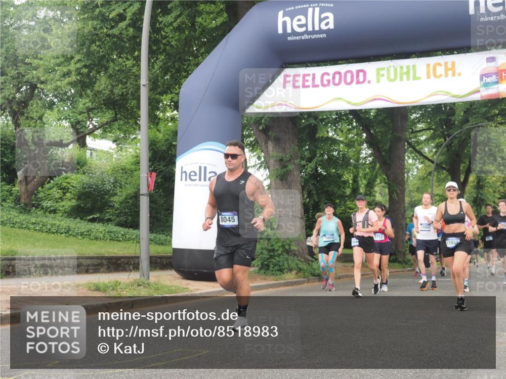 29.06.2025 - hella hamburg halbmarathon KatJ http://msf.ph/oto/8518983 29.06.2025 10:48:54 Zwischen KM18-KM19 1674, 6752, 7636, 8045, 8478 meine-sportfotos.de