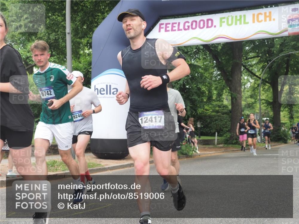 29.06.2025 - hella hamburg halbmarathon KatJ http://msf.ph/oto/8519006 29.06.2025 10:58:40 Zwischen KM18-KM19 2046, 3939, 6742, 7302, 7873, 8051 meine-sportfotos.de