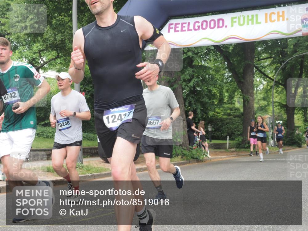 29.06.2025 - hella hamburg halbmarathon KatJ http://msf.ph/oto/8519018 29.06.2025 10:58:40 Zwischen KM18-KM19 2046, 3939, 6742, 7302, 7873, 8051 meine-sportfotos.de