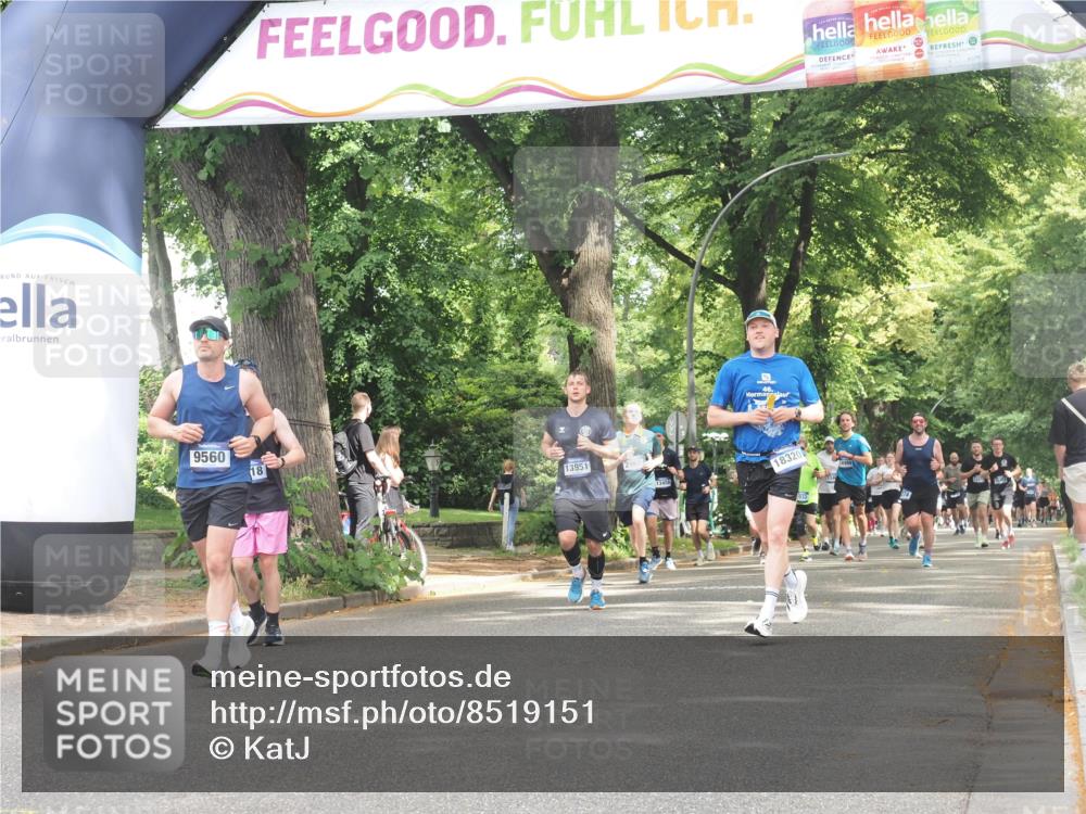 29.06.2025 - hella hamburg halbmarathon KatJ http://msf.ph/oto/8519151 29.06.2025 10:58:48 Zwischen KM18-KM19  meine-sportfotos.de