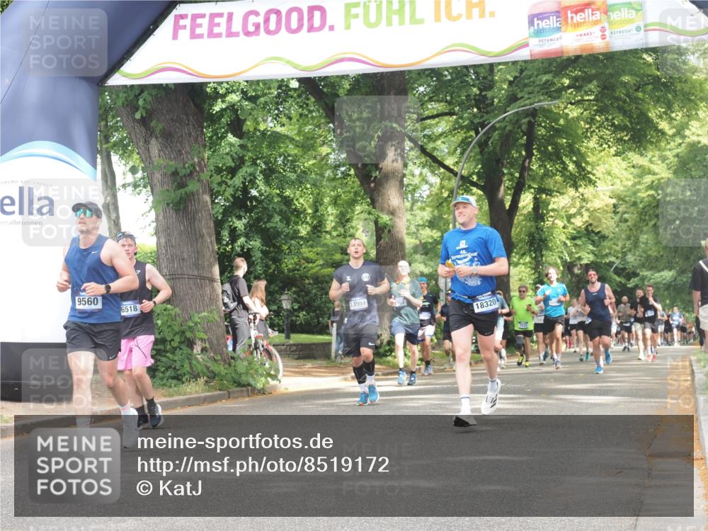 29.06.2025 - hella hamburg halbmarathon KatJ http://msf.ph/oto/8519172 29.06.2025 10:58:48 Zwischen KM18-KM19  meine-sportfotos.de