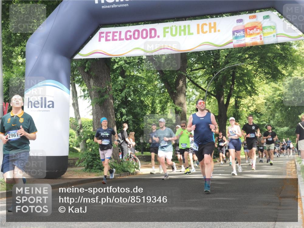 29.06.2025 - hella hamburg halbmarathon KatJ http://msf.ph/oto/8519346 29.06.2025 10:58:53 Zwischen KM18-KM19 2032, 2961, 6518, 8274 meine-sportfotos.de
