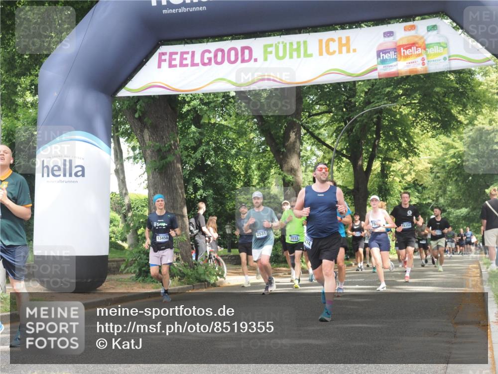 29.06.2025 - hella hamburg halbmarathon KatJ http://msf.ph/oto/8519355 29.06.2025 10:58:53 Zwischen KM18-KM19 2032, 2961, 6518, 8274 meine-sportfotos.de