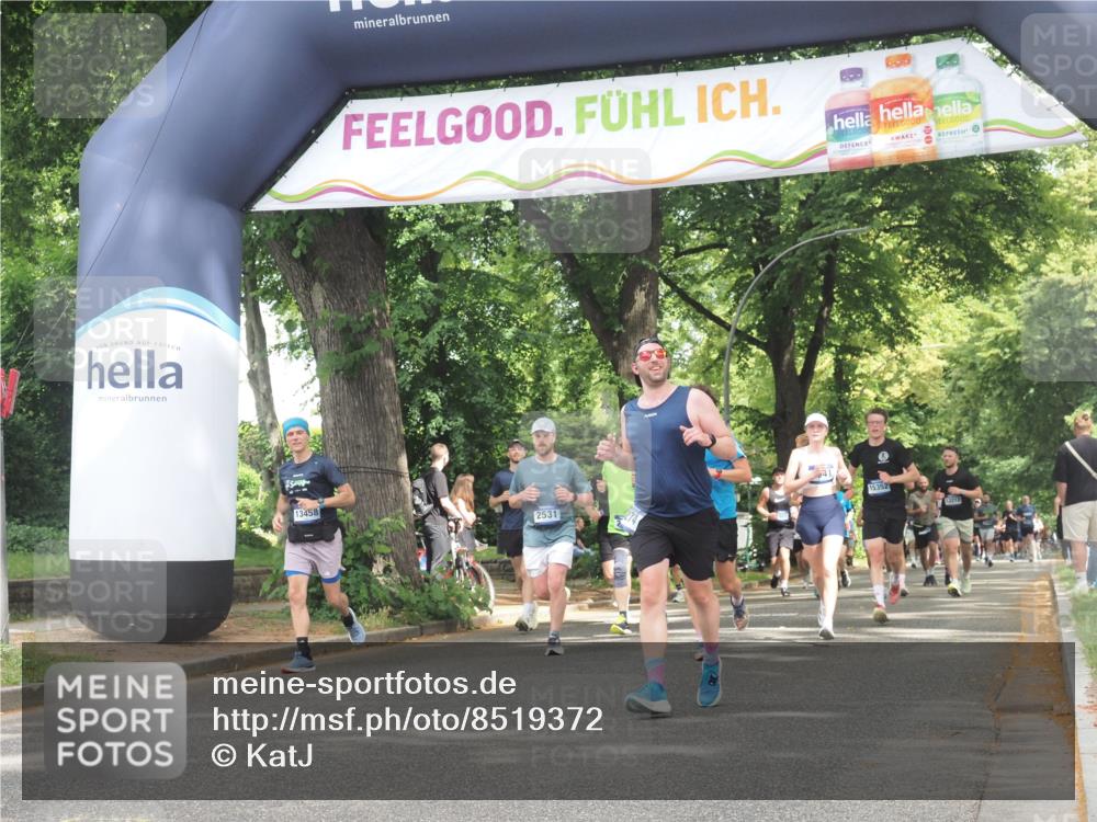 29.06.2025 - hella hamburg halbmarathon KatJ http://msf.ph/oto/8519372 29.06.2025 10:58:53 Zwischen KM18-KM19 2032, 2961, 6518, 8274 meine-sportfotos.de