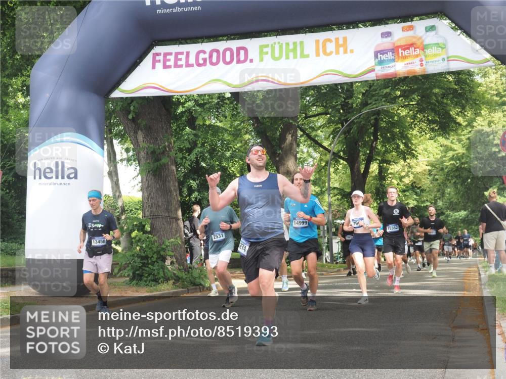 29.06.2025 - hella hamburg halbmarathon KatJ http://msf.ph/oto/8519393 29.06.2025 10:58:54 Zwischen KM18-KM19 2032, 2531, 2961, 6518, 7941, 8274 meine-sportfotos.de