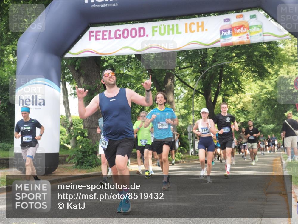 29.06.2025 - hella hamburg halbmarathon KatJ http://msf.ph/oto/8519432 29.06.2025 10:58:54 Zwischen KM18-KM19 2032, 2531, 2961, 6518, 7941, 8274 meine-sportfotos.de