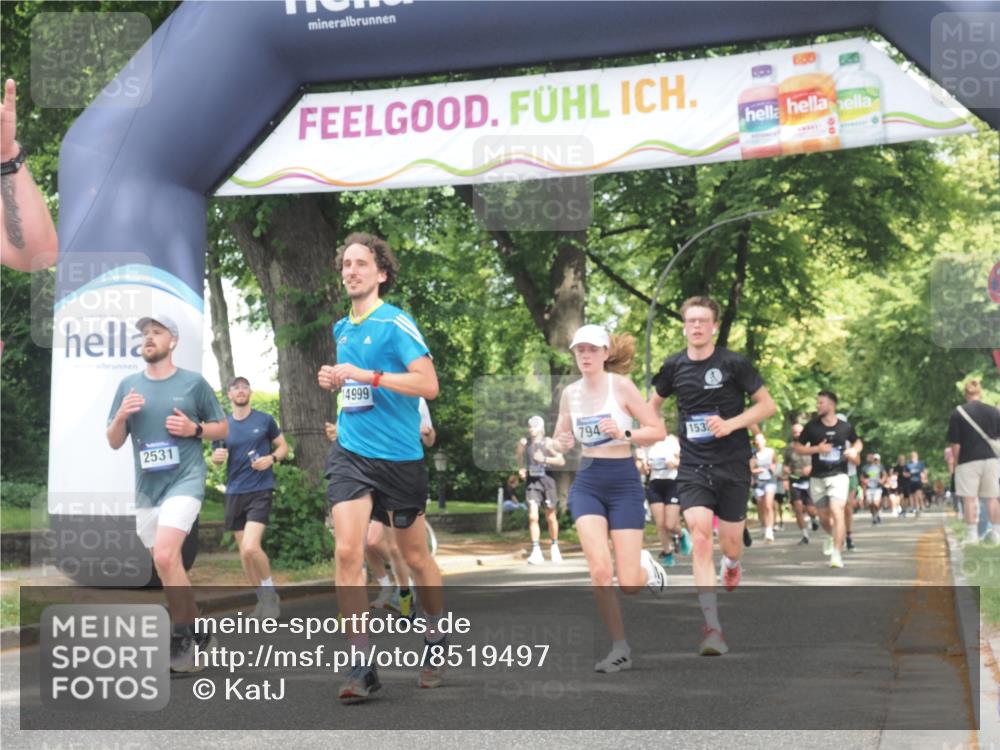 29.06.2025 - hella hamburg halbmarathon KatJ http://msf.ph/oto/8519497 29.06.2025 10:58:55 Zwischen KM18-KM19 2032, 2531, 2961, 6518, 7941, 8274 meine-sportfotos.de