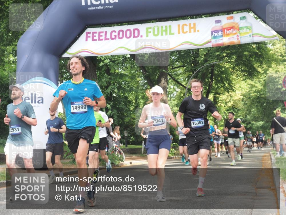 29.06.2025 - hella hamburg halbmarathon KatJ http://msf.ph/oto/8519522 29.06.2025 10:58:56 Zwischen KM18-KM19 2032, 2531, 2961, 6518, 7941, 8274 meine-sportfotos.de