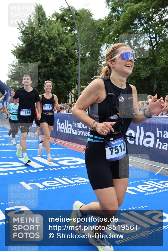 29.06.2025 - hella hamburg halbmarathon Strokosch-Dieckow http://msf.ph/oto/8519561 29.06.2025 11:46:17 Ziel 1075, 2109, 2537, 2805, 2858, 7124, 7240, 7513, 7872, 10123, 10202, 10230, 10322, 11175, 11816, 11817, 13903, 14043, 14130, 15380, 15876, 16974, 17541, 19087 meine-sportfotos.de