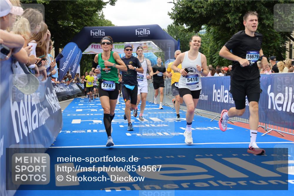 29.06.2025 - hella hamburg halbmarathon Strokosch-Dieckow http://msf.ph/oto/8519567 29.06.2025 10:56:51 Ziel 1955, 2282, 2378, 2741, 2759, 3836, 5033, 5418, 6835, 7716, 8669, 8825, 11043, 11212, 13816, 14461, 14678, 15097, 15431, 16008, 16009, 16620, 16679, 17133 meine-sportfotos.de