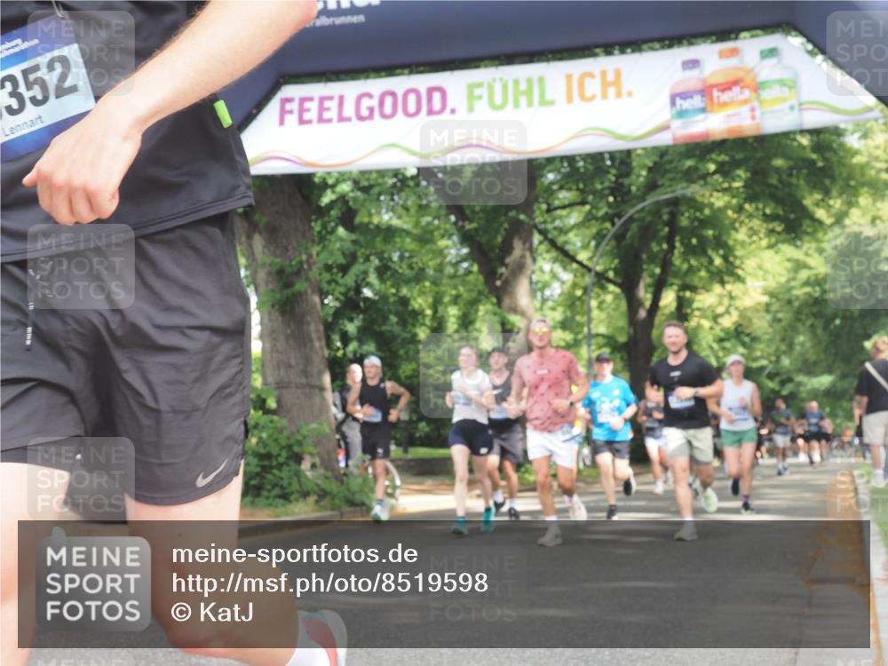 29.06.2025 - hella hamburg halbmarathon KatJ http://msf.ph/oto/8519598 29.06.2025 10:58:57 Zwischen KM18-KM19 2032, 2531, 2961, 6518, 7941, 8274, 8673 meine-sportfotos.de