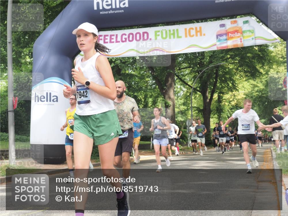 29.06.2025 - hella hamburg halbmarathon KatJ http://msf.ph/oto/8519743 29.06.2025 10:59:01 Zwischen KM18-KM19 1379, 2032, 2531, 2987, 5271, 7941, 7942, 8046, 8673 meine-sportfotos.de
