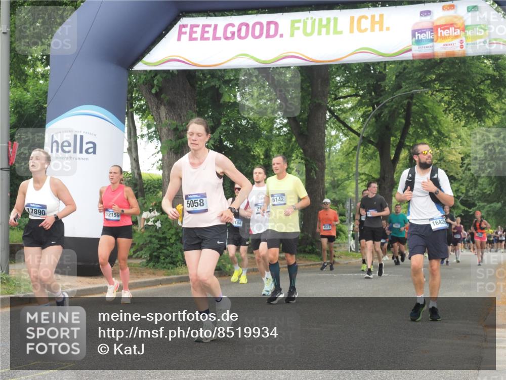 29.06.2025 - hella hamburg halbmarathon KatJ http://msf.ph/oto/8519934 29.06.2025 10:49:27 Zwischen KM18-KM19 1147, 2661, 3625, 5058, 5379, 6142 meine-sportfotos.de