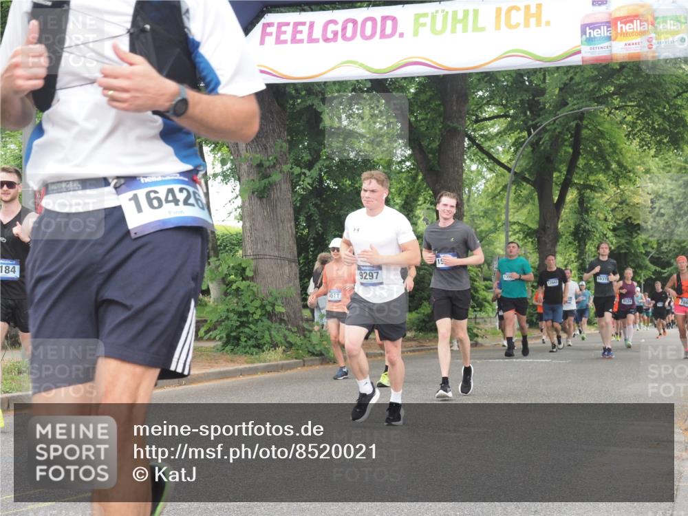 29.06.2025 - hella hamburg halbmarathon KatJ http://msf.ph/oto/8520021 29.06.2025 10:49:30 Zwischen KM18-KM19 1184, 2661, 4511, 5058, 5379, 6142 meine-sportfotos.de