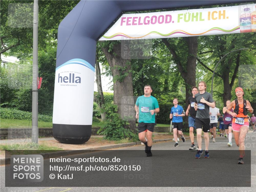 29.06.2025 - hella hamburg halbmarathon KatJ http://msf.ph/oto/8520150 29.06.2025 10:49:33 Zwischen KM18-KM19 1184, 2661, 4511, 6142, 7869 meine-sportfotos.de