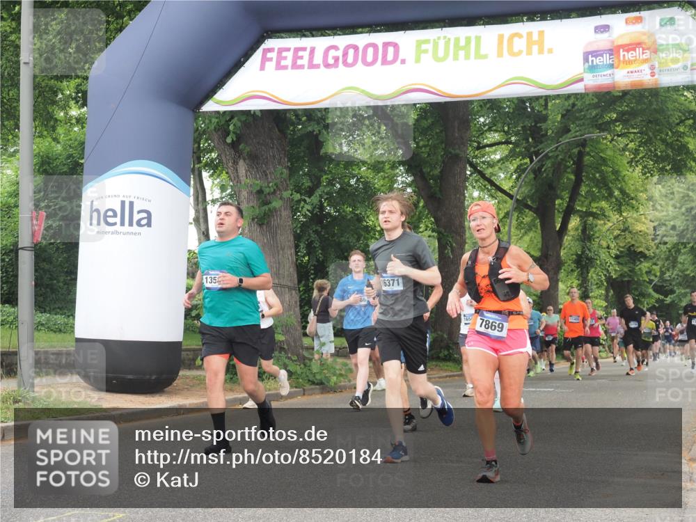 29.06.2025 - hella hamburg halbmarathon KatJ http://msf.ph/oto/8520184 29.06.2025 10:49:34 Zwischen KM18-KM19 1184, 2661, 4511, 6142, 7869 meine-sportfotos.de