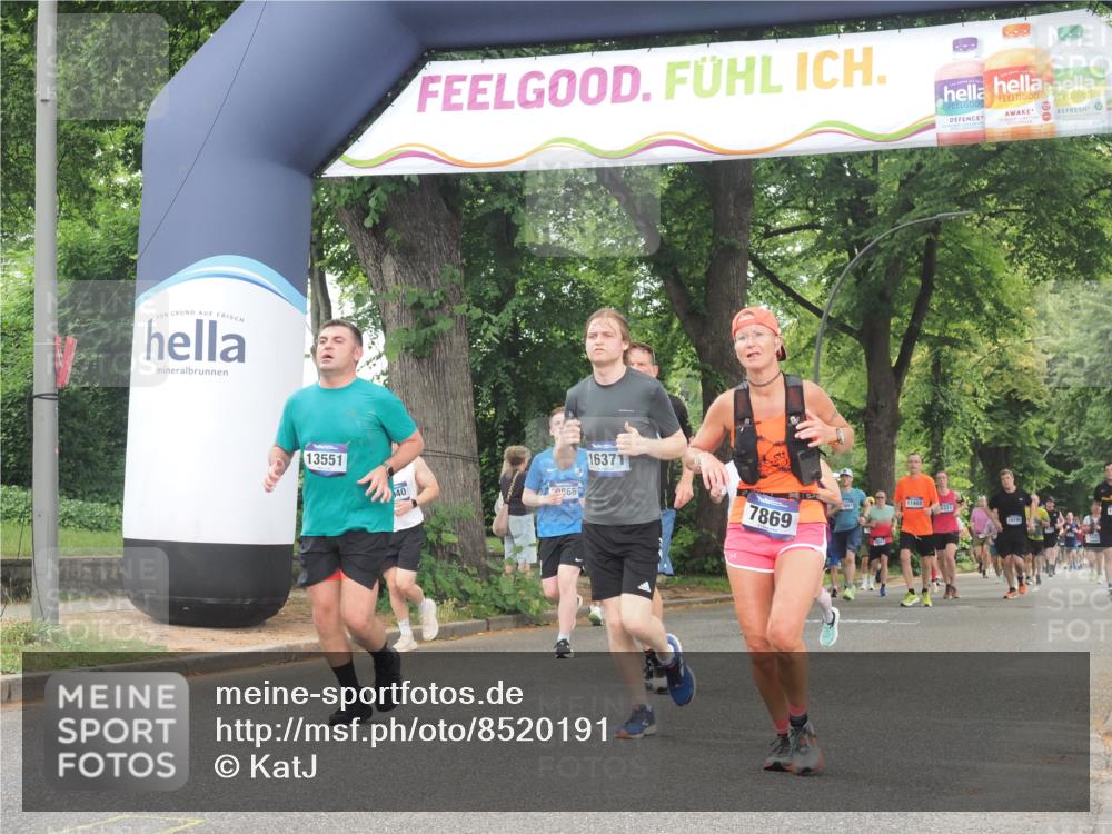 29.06.2025 - hella hamburg halbmarathon KatJ http://msf.ph/oto/8520191 29.06.2025 10:49:34 Zwischen KM18-KM19 1184, 2661, 4511, 6142, 7869 meine-sportfotos.de