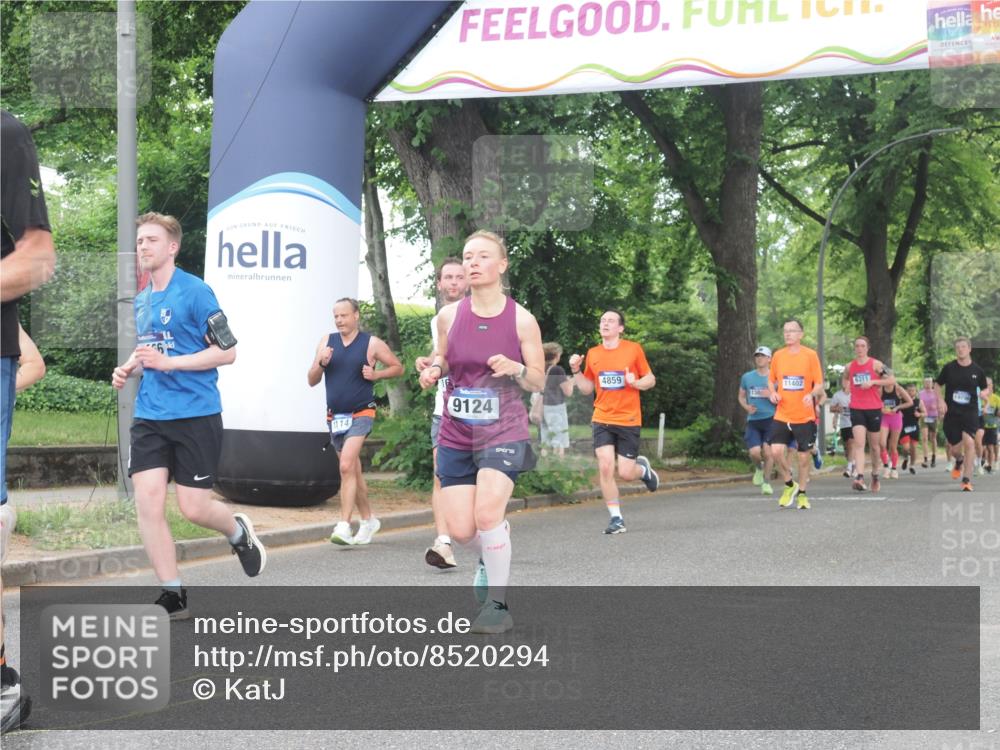 29.06.2025 - hella hamburg halbmarathon KatJ http://msf.ph/oto/8520294 29.06.2025 10:49:37 Zwischen KM18-KM19 1114, 1940, 4511, 4859, 7869 meine-sportfotos.de