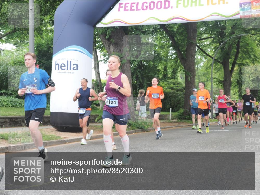29.06.2025 - hella hamburg halbmarathon KatJ http://msf.ph/oto/8520300 29.06.2025 10:49:37 Zwischen KM18-KM19 1114, 1940, 4511, 4859, 7869 meine-sportfotos.de