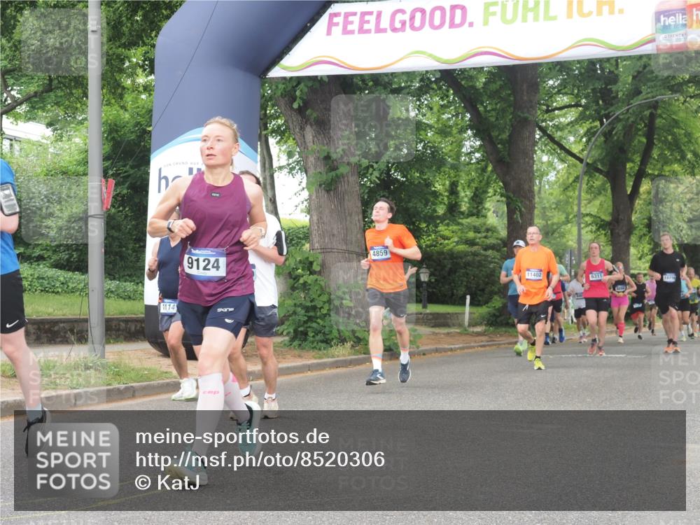 29.06.2025 - hella hamburg halbmarathon KatJ http://msf.ph/oto/8520306 29.06.2025 10:49:38 Zwischen KM18-KM19 1114, 1940, 4511, 4859, 7869 meine-sportfotos.de