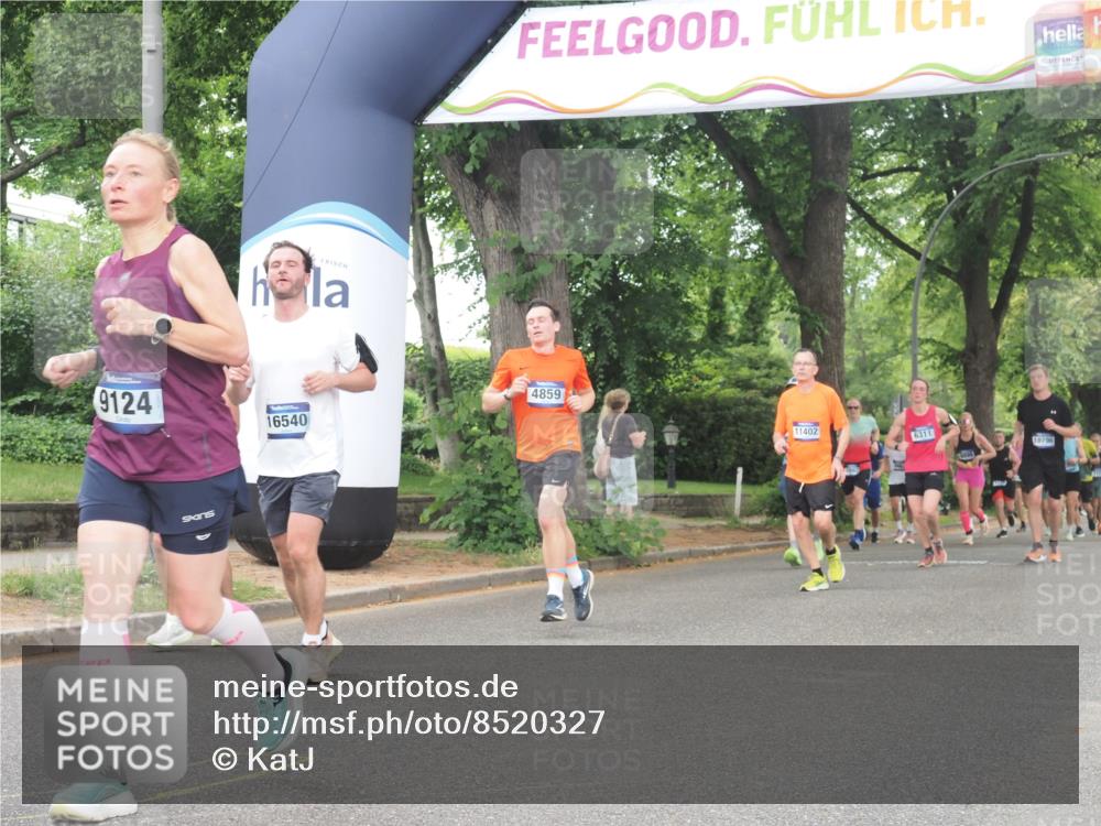 29.06.2025 - hella hamburg halbmarathon KatJ http://msf.ph/oto/8520327 29.06.2025 10:49:38 Zwischen KM18-KM19 1114, 1940, 4511, 4859, 7869 meine-sportfotos.de