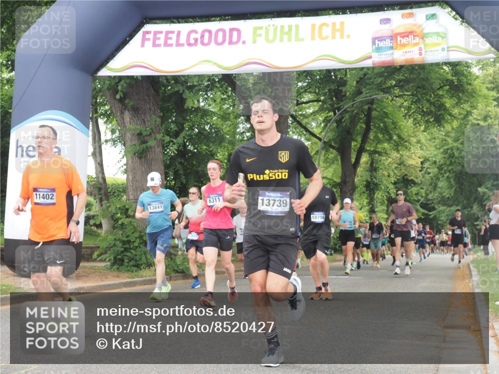 29.06.2025 - hella hamburg halbmarathon KatJ http://msf.ph/oto/8520427 29.06.2025 10:49:41 Zwischen KM18-KM19 1114, 1940, 4859, 6311 meine-sportfotos.de