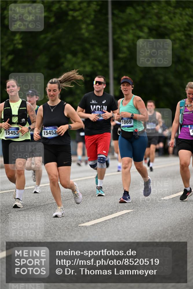 29.06.2025 - hella hamburg halbmarathon Dr. Thomas Lammeyer http://msf.ph/oto/8520519 29.06.2025 10:33:47 Kennedybrücke 1192, 1694, 1869, 2699, 3311, 3613, 4362, 4395, 4700, 4982, 5063, 5249, 5250, 5322, 7449, 8388, 8560, 10068, 10162, 11376 meine-sportfotos.de