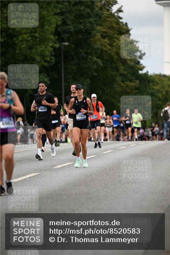 29.06.2025 - hella hamburg halbmarathon Dr. Thomas Lammeyer http://msf.ph/oto/8520583 29.06.2025 10:33:49 Kennedybrücke 1192, 1694, 1869, 2699, 3311, 3613, 4580, 4700, 4982, 5063, 5249, 5250, 5322, 6418, 7449, 8388, 8560, 10068, 10162, 11376 meine-sportfotos.de