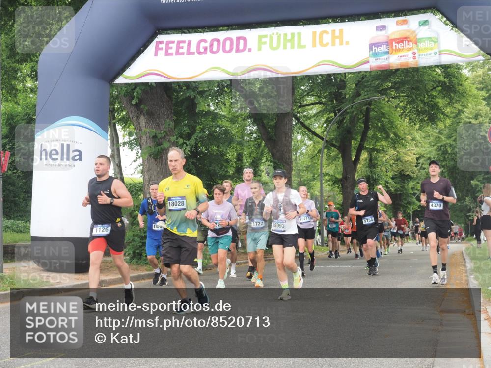 29.06.2025 - hella hamburg halbmarathon KatJ http://msf.ph/oto/8520713 29.06.2025 10:49:46 Zwischen KM18-KM19 1126, 1722, 1724, 4370, 6311, 8469 meine-sportfotos.de