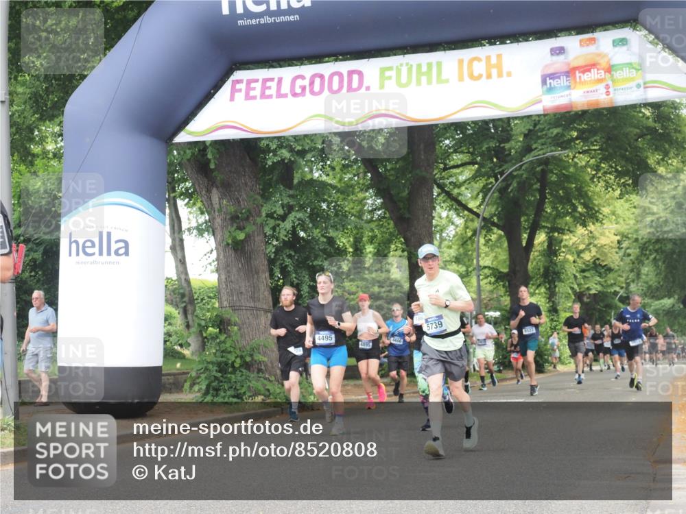 29.06.2025 - hella hamburg halbmarathon KatJ http://msf.ph/oto/8520808 29.06.2025 10:59:30 Zwischen KM18-KM19 1161, 3167, 3454, 4495, 5046, 5739, 6376, 7376 meine-sportfotos.de