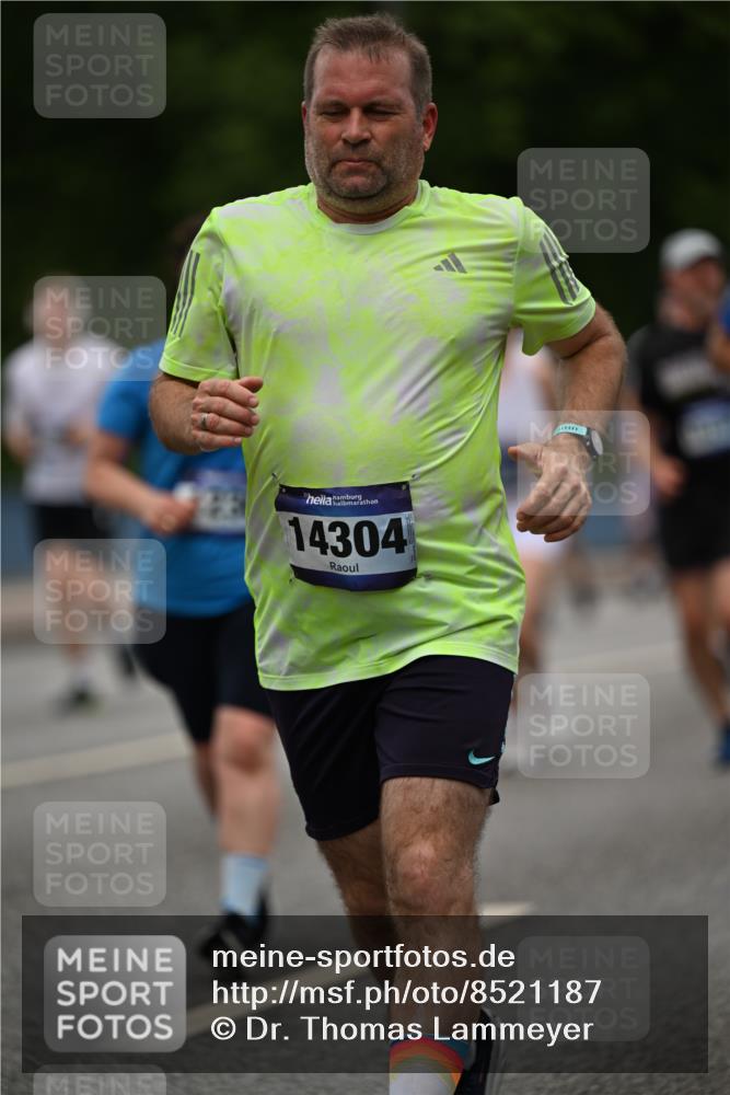 29.06.2025 - hella hamburg halbmarathon Dr. Thomas Lammeyer http://msf.ph/oto/8521187 29.06.2025 10:34:12 Kennedybrücke 1063, 1192, 1230, 1661, 2901, 3524, 3573, 3613, 4198, 4575, 4580, 4819, 6418, 6598, 7449, 8048, 10641, 10880 meine-sportfotos.de