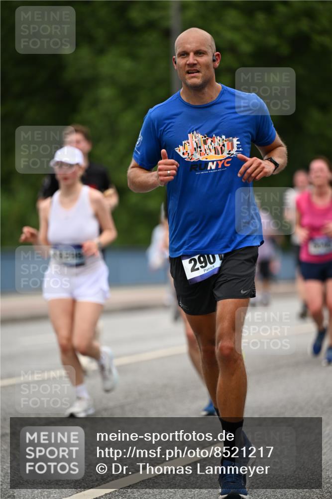 29.06.2025 - hella hamburg halbmarathon Dr. Thomas Lammeyer http://msf.ph/oto/8521217 29.06.2025 10:34:13 Kennedybrücke 1063, 1192, 1230, 1661, 2901, 3524, 3573, 4198, 4575, 4580, 4819, 6418, 6598, 6626, 7449, 8048, 10641, 10880 meine-sportfotos.de
